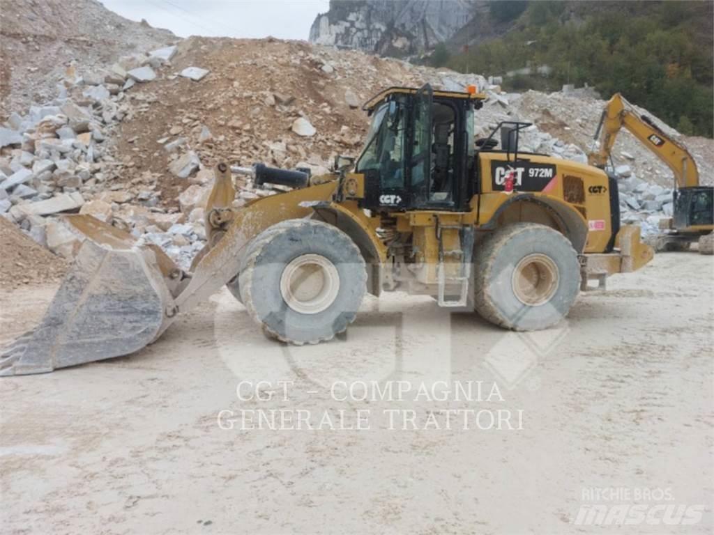 CAT 972M Колесни товарачи
