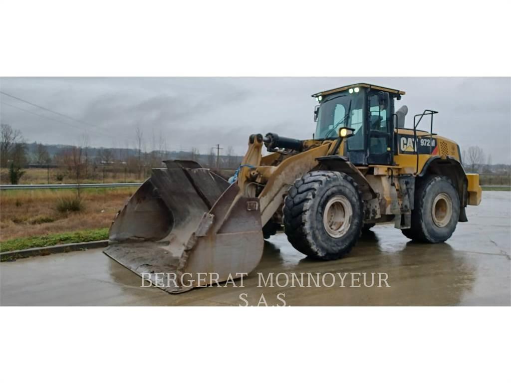 CAT 972M Колесни товарачи
