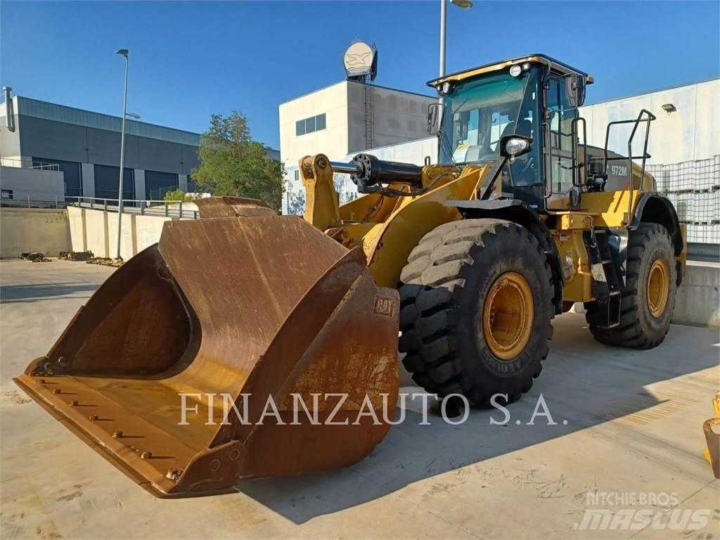 CAT 972M Колесни товарачи
