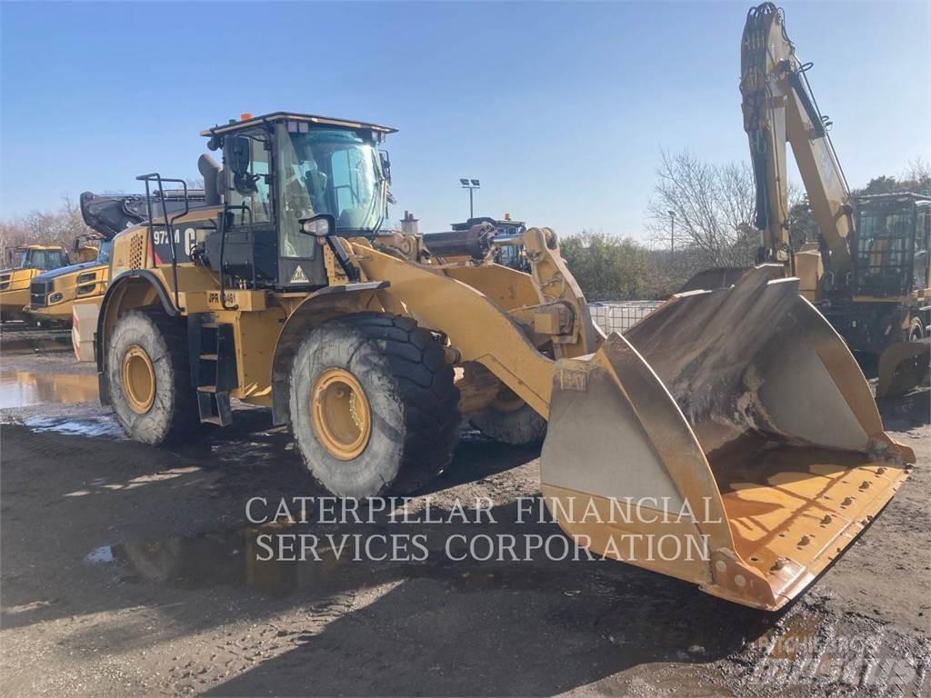 CAT 972M Колесни товарачи