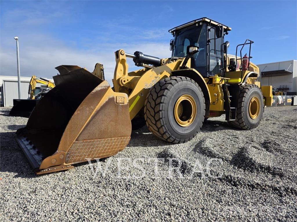 CAT 972M Колесни товарачи