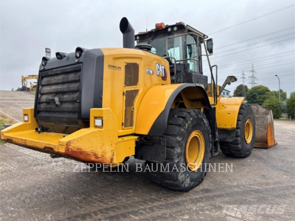 CAT 972M Колесни товарачи