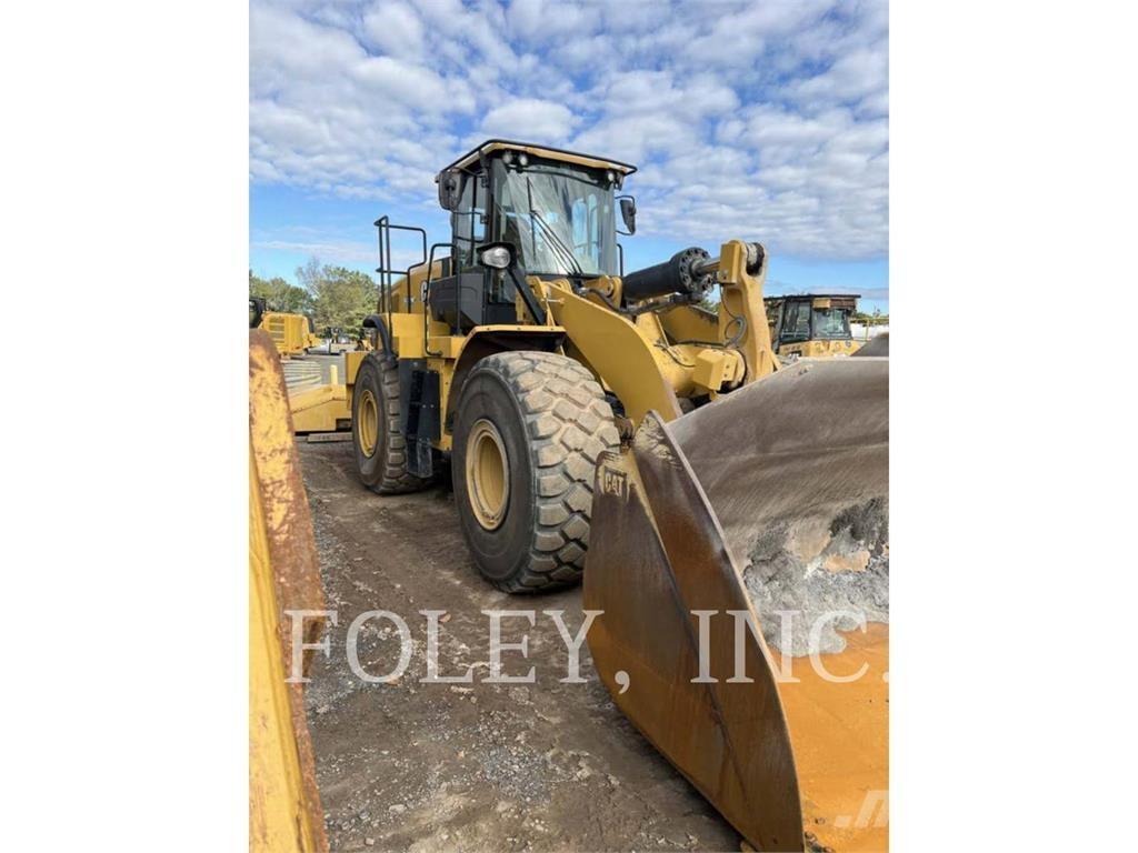 CAT 972M Колесни товарачи