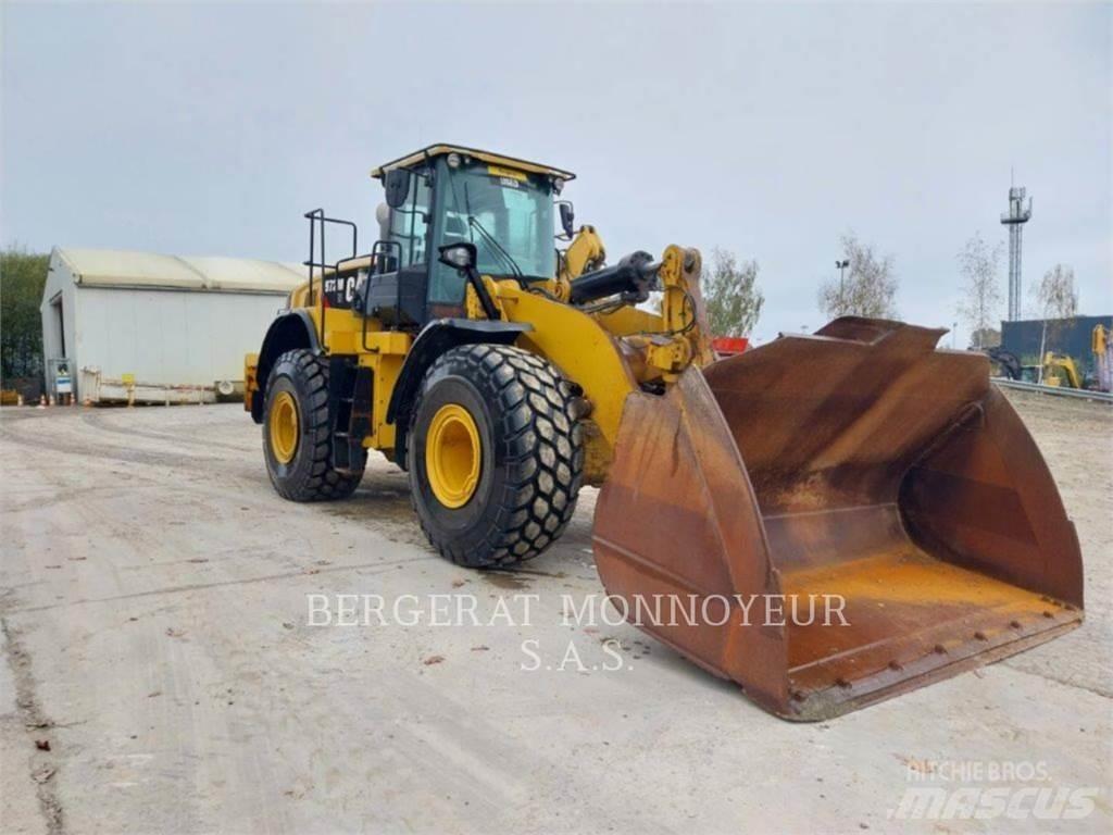 CAT 972M XE Колесни товарачи