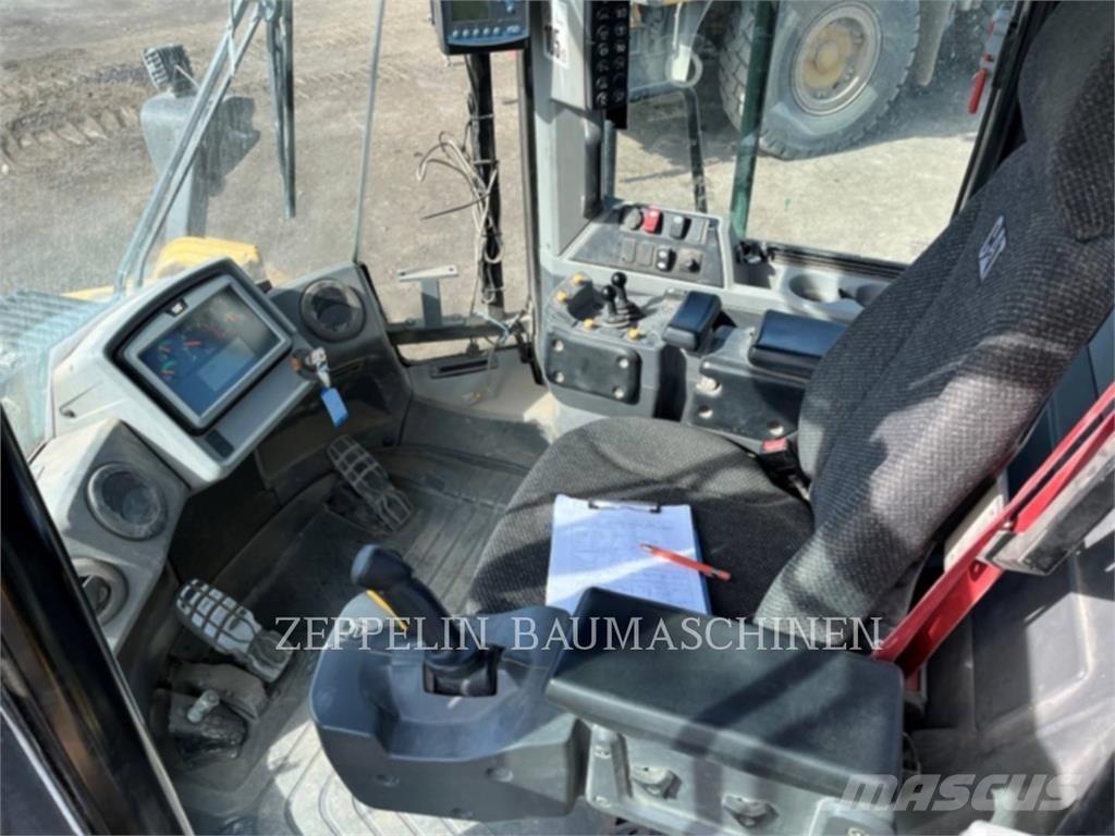 CAT 972MXE Колесни товарачи