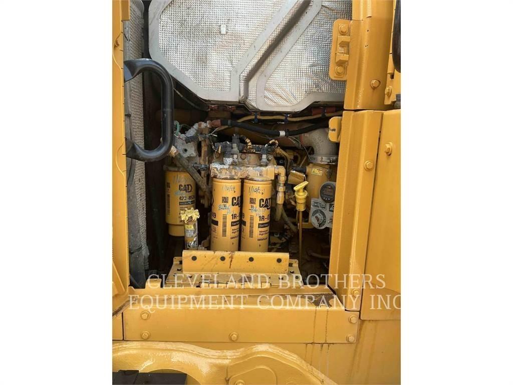 CAT 973K Верижен товарач