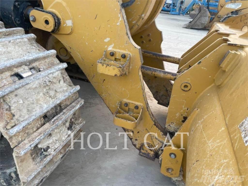 CAT 973K Верижен товарач