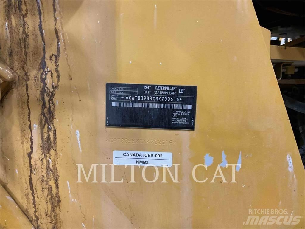 CAT 980 Колесни товарачи