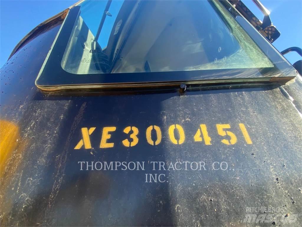 CAT 980 Колесни товарачи