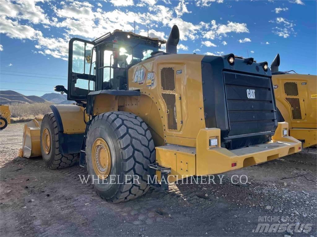 CAT 980 Колесни товарачи