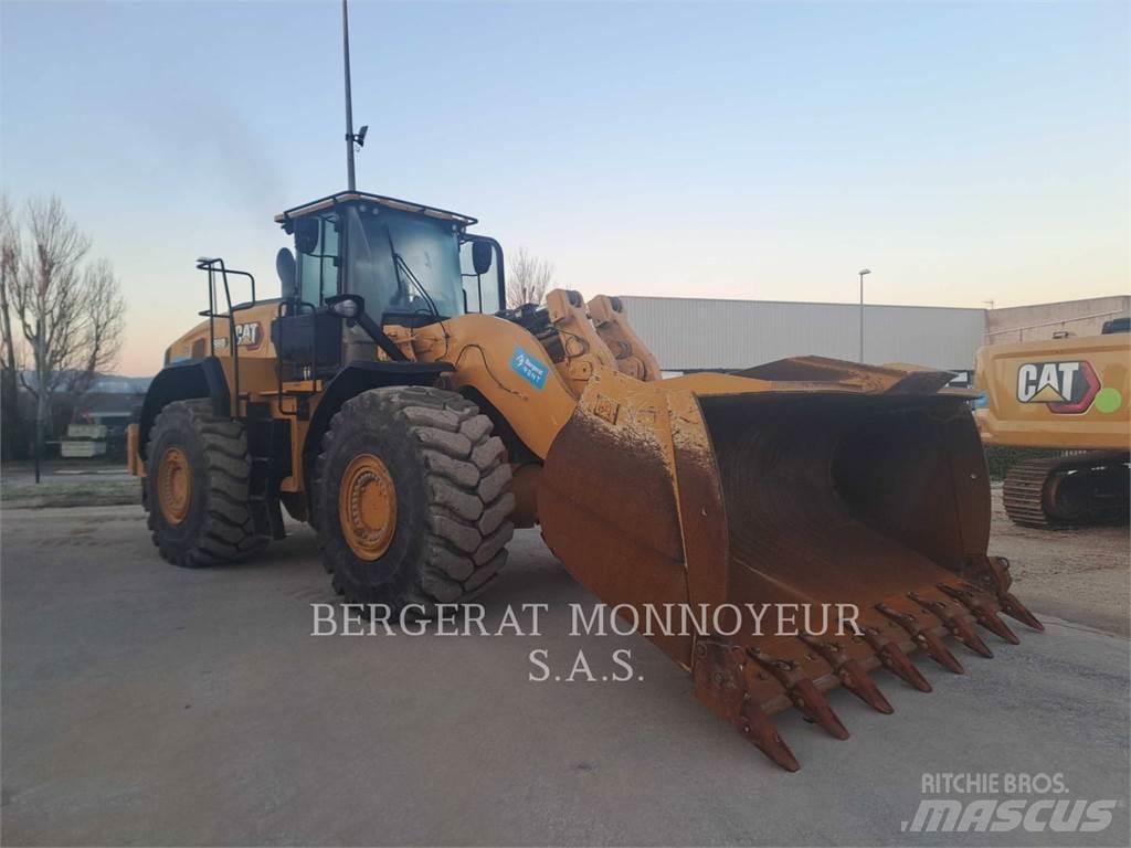 CAT 980 Колесни товарачи