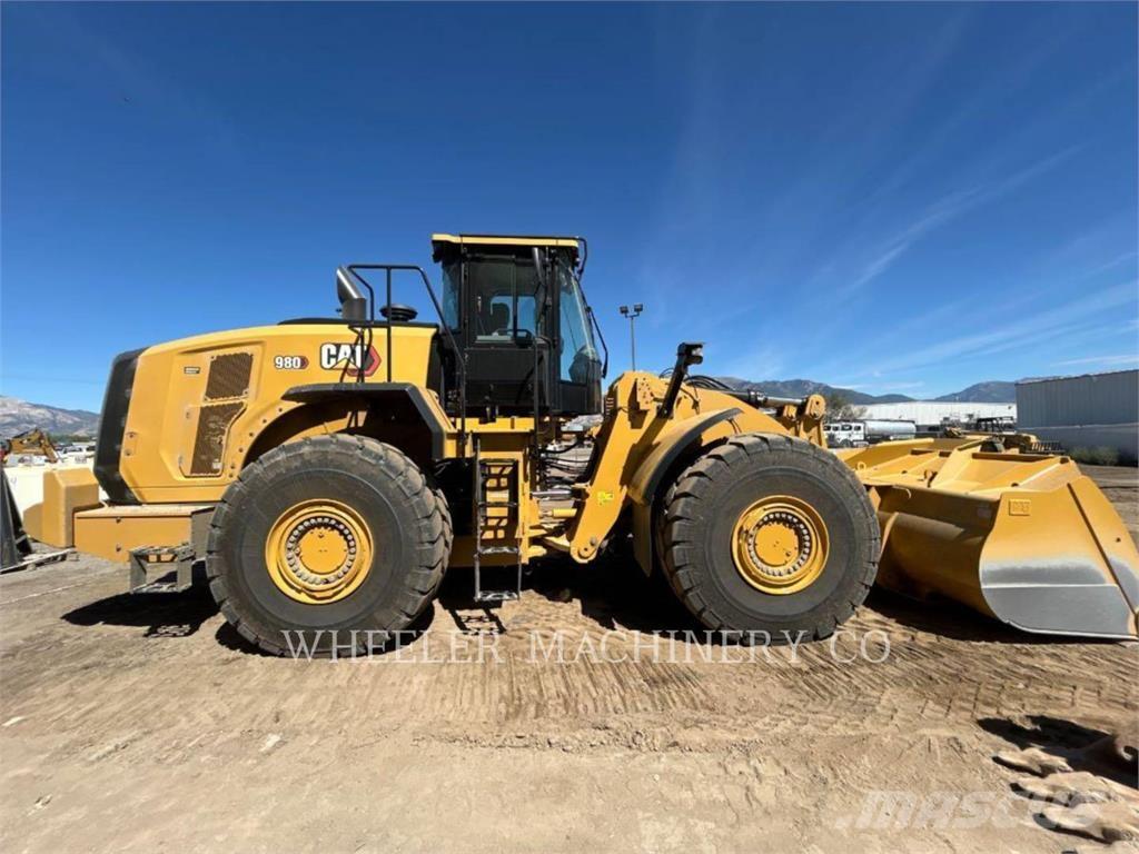 CAT 980 Колесни товарачи