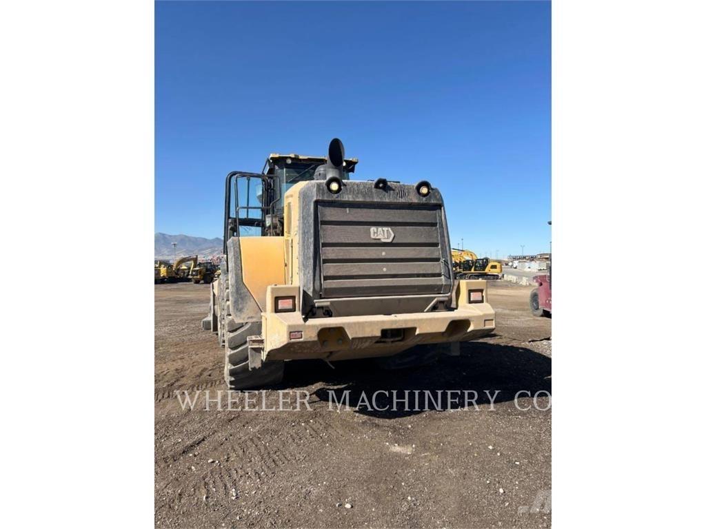 CAT 980 Колесни товарачи