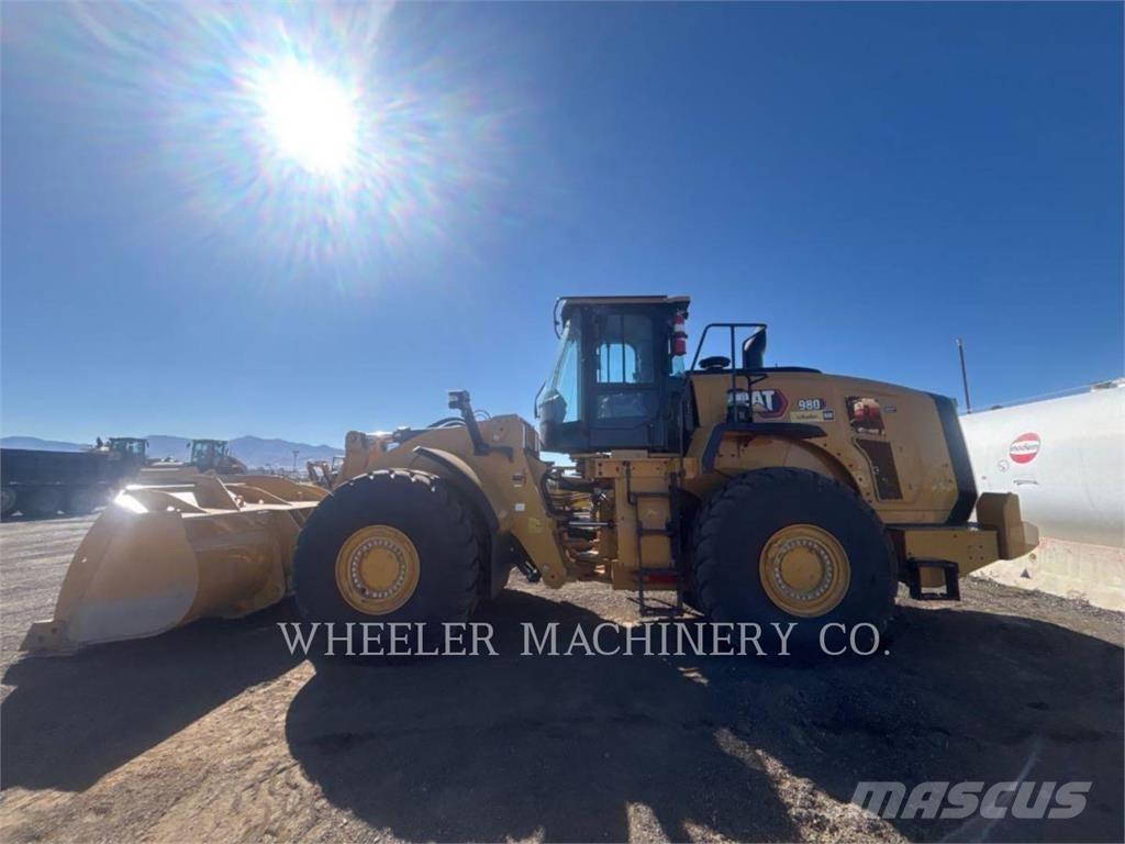 CAT 980 Колесни товарачи
