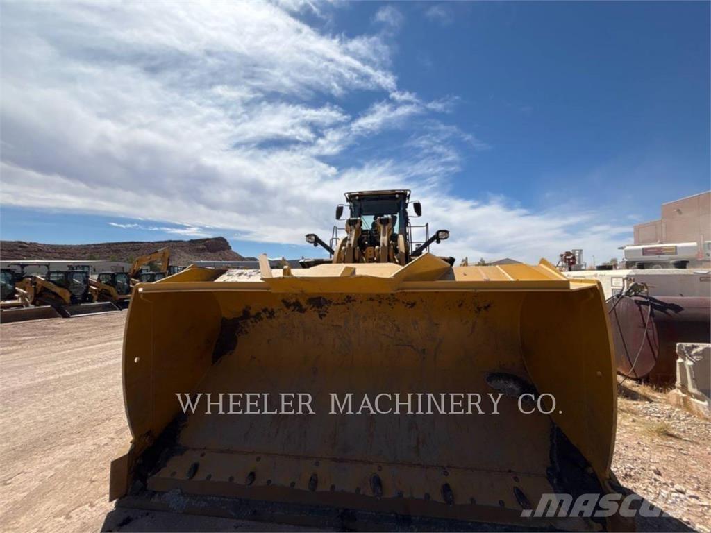 CAT 980 Колесни товарачи