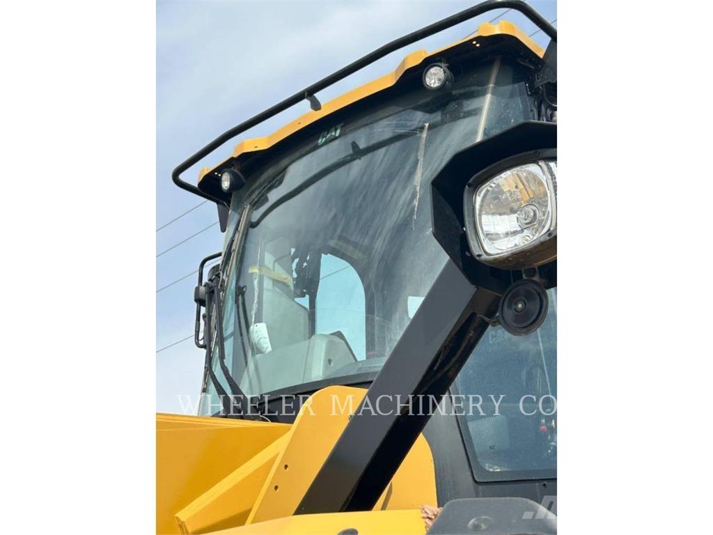 CAT 980 Колесни товарачи