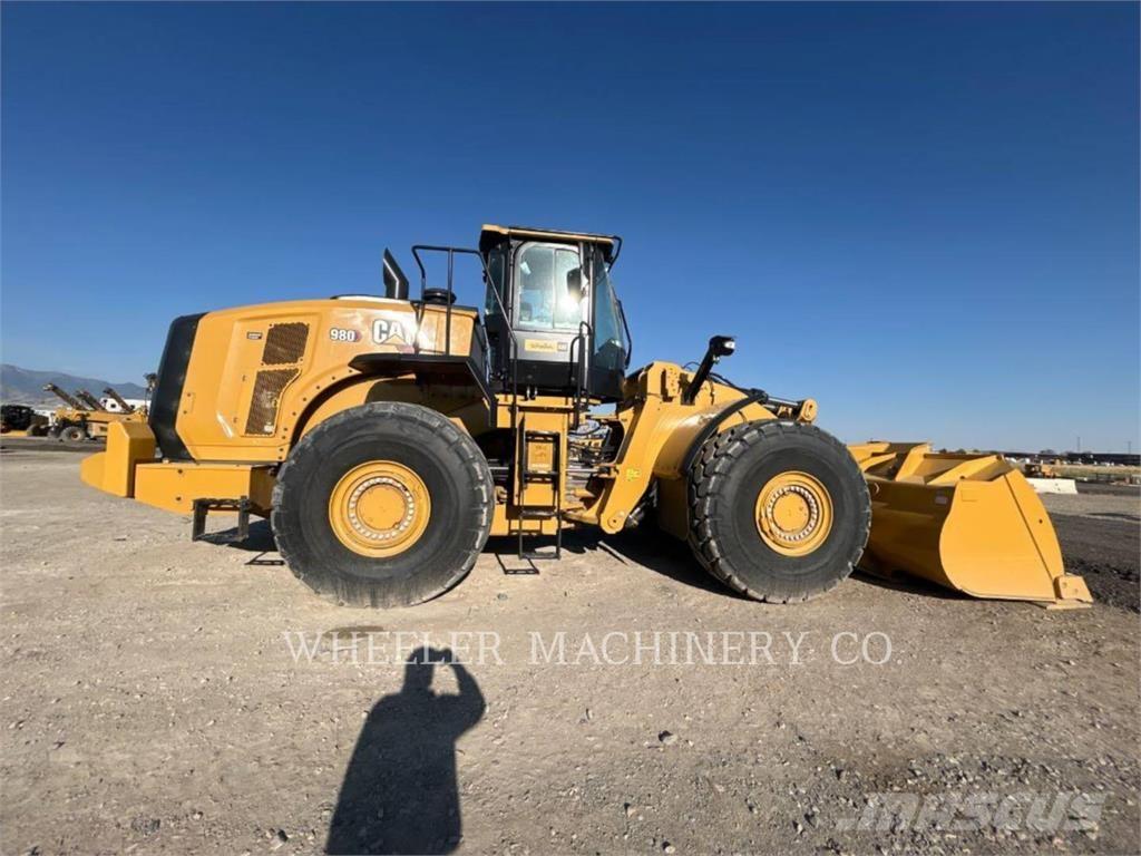 CAT 980 Колесни товарачи