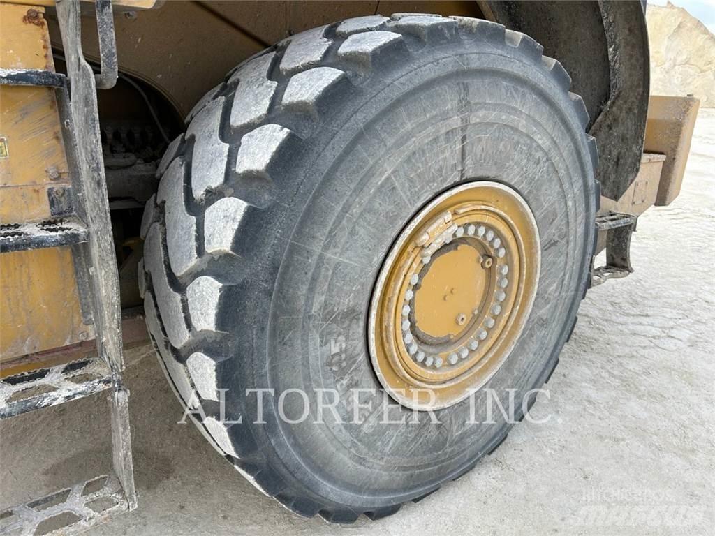 CAT 980-14 Колесни товарачи