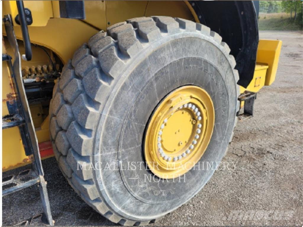 CAT 980 P Колесни товарачи