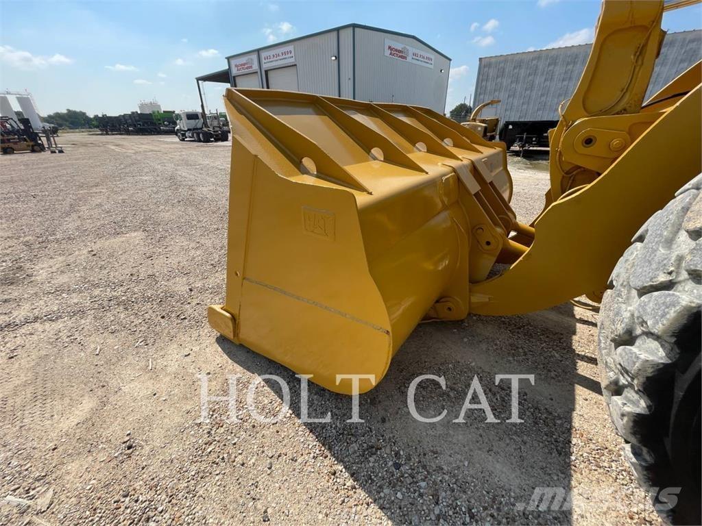 CAT 980H Колесни товарачи