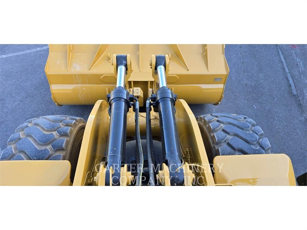 CAT 980K RBLD Колесни товарачи