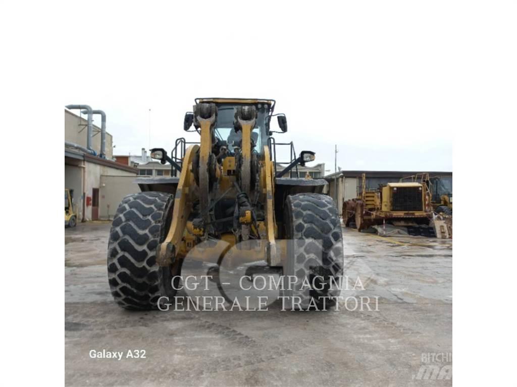 CAT 980M Колесни товарачи