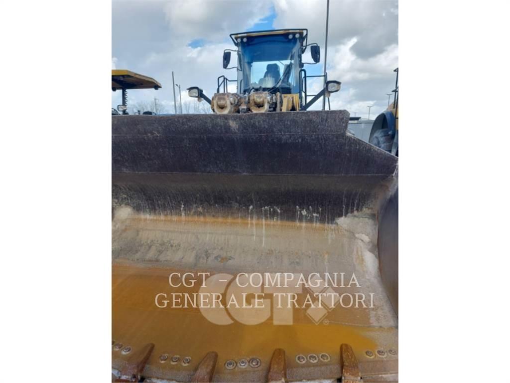 CAT 980M Колесни товарачи