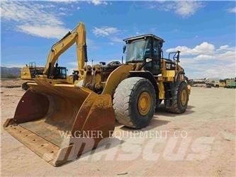 CAT 980M Колесни товарачи