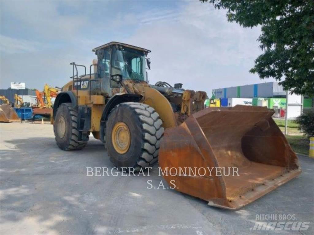 CAT 980M Колесни товарачи
