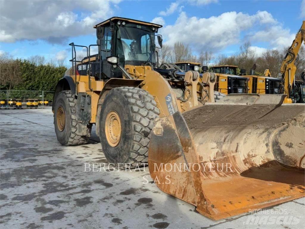 CAT 980M Колесни товарачи