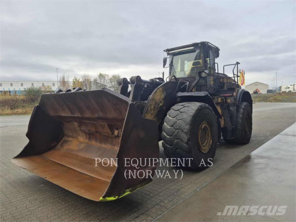 CAT 980M Колесни товарачи