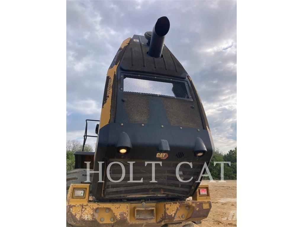 CAT 980M Колесни товарачи