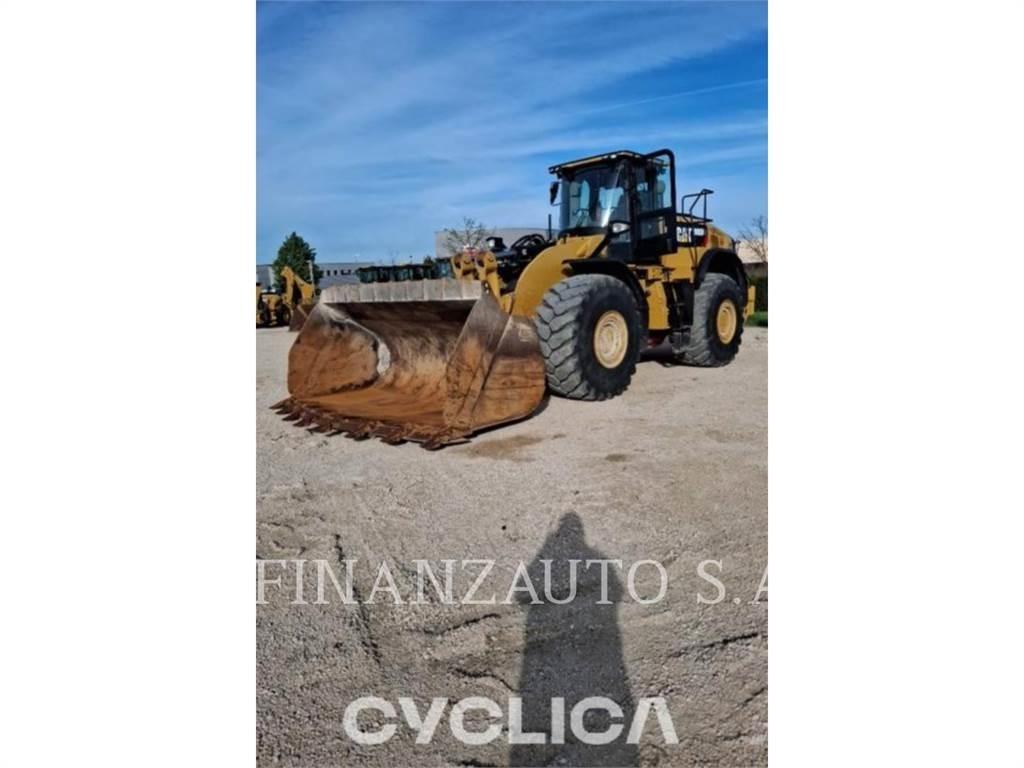 CAT 980M Колесни товарачи