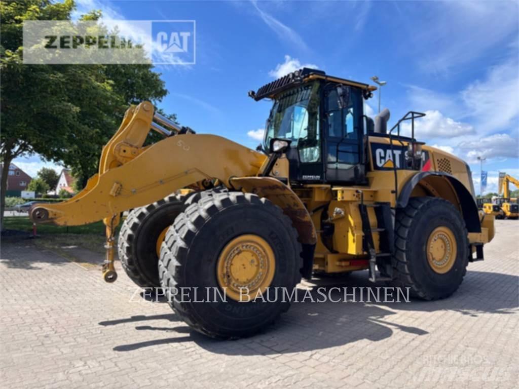 CAT 980M Колесни товарачи