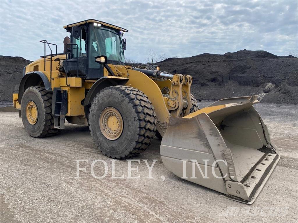 CAT 980M Колесни товарачи