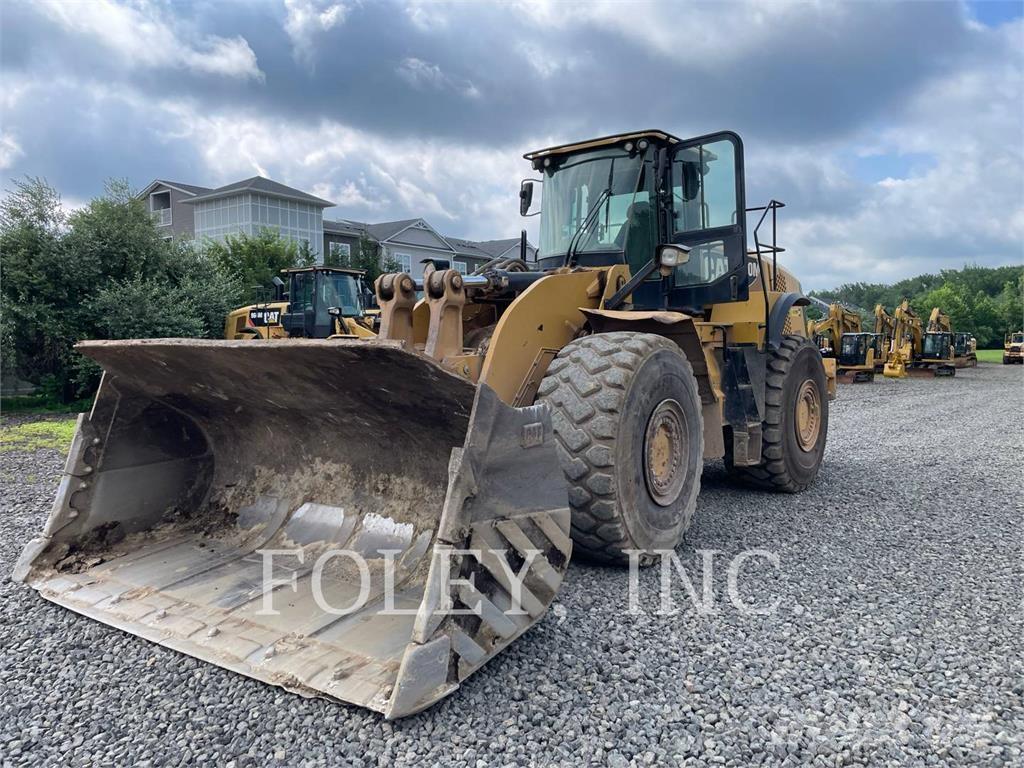 CAT 980M Колесни товарачи