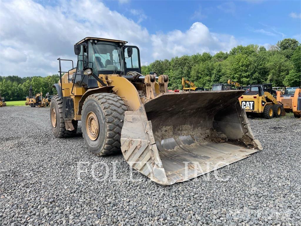 CAT 980M Колесни товарачи