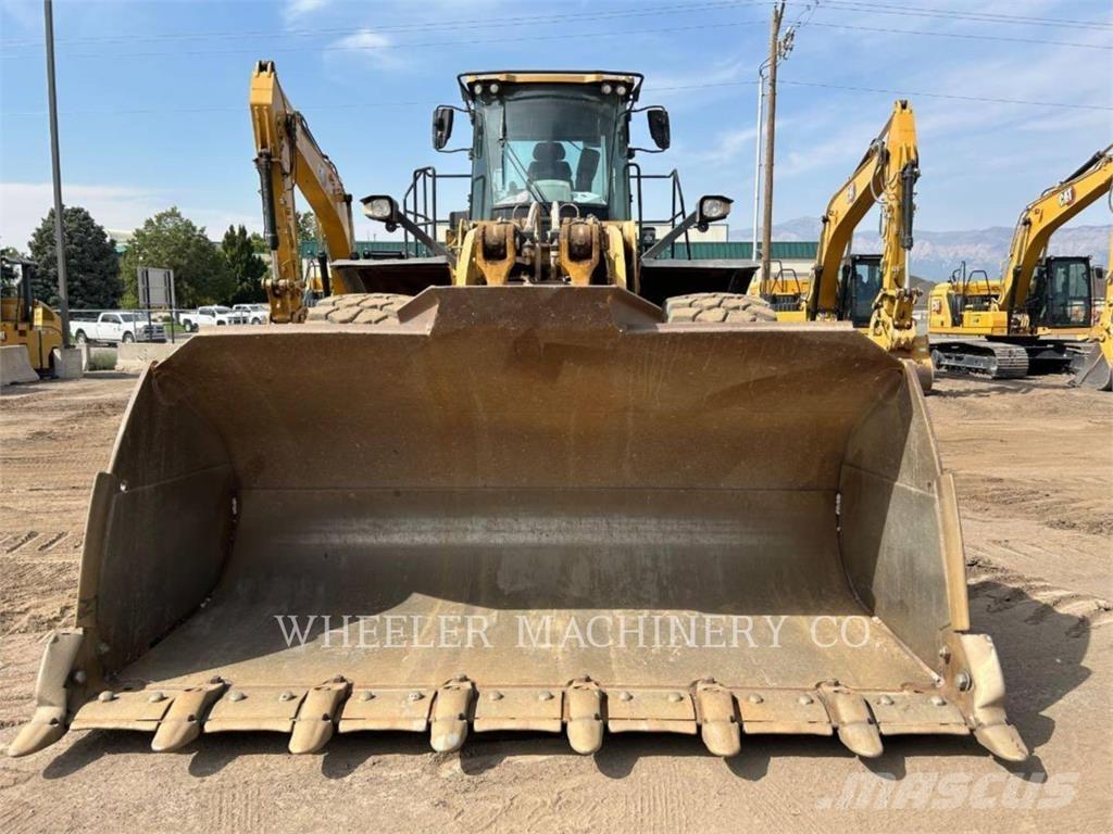CAT 980M Колесни товарачи
