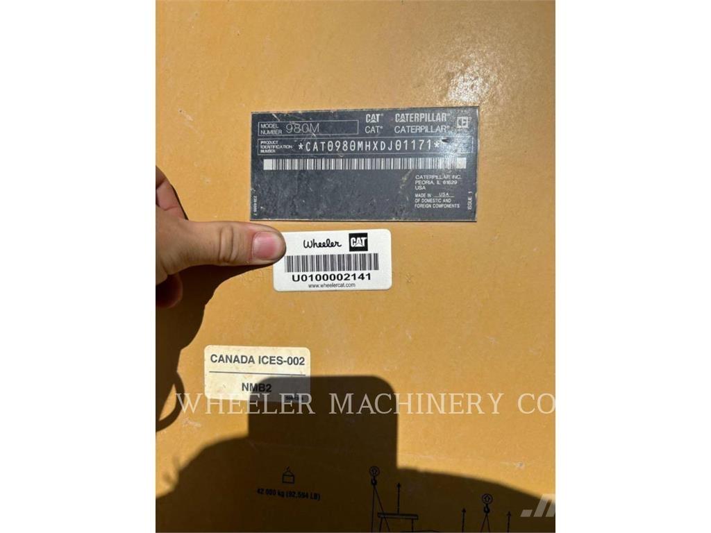 CAT 980M Колесни товарачи