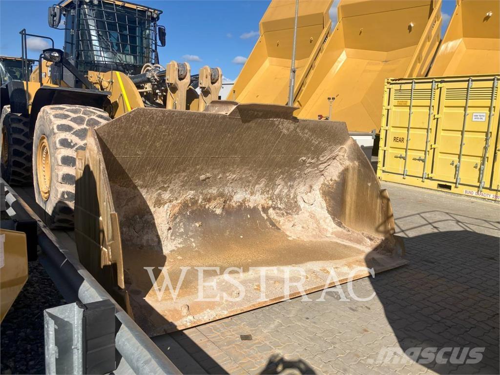 CAT 982-14 Колесни товарачи