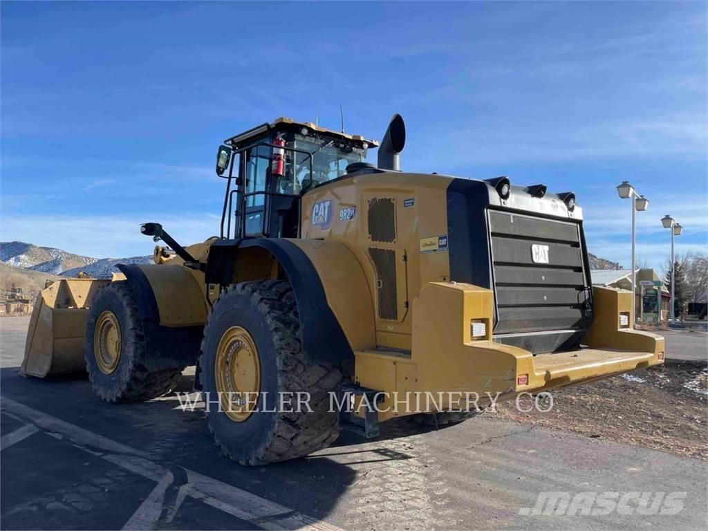 CAT 982 XE Колесни товарачи
