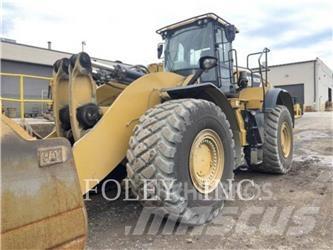 CAT 982M Колесни товарачи