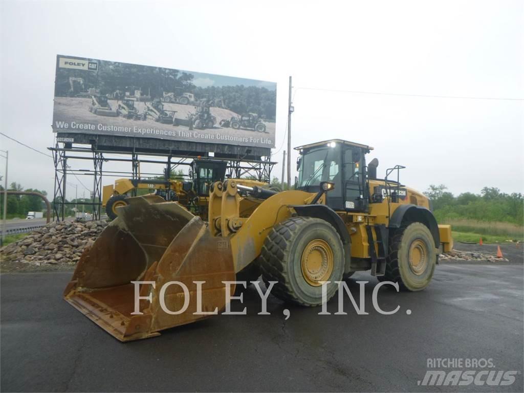 CAT 982M Колесни товарачи