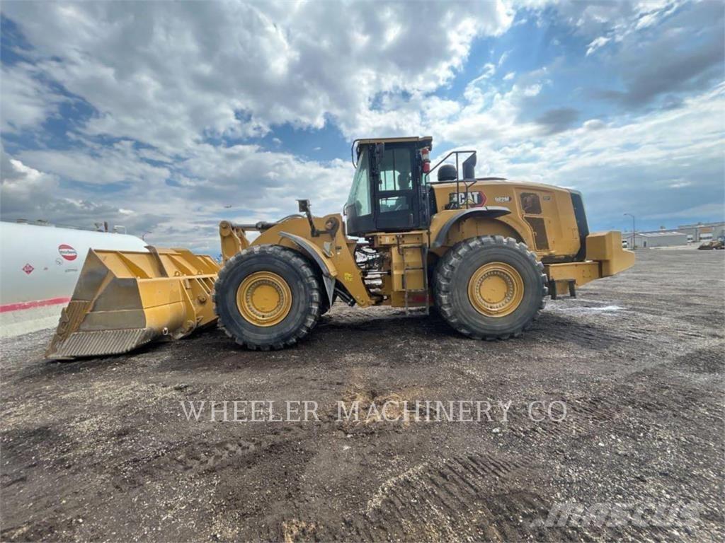 CAT 982M AOC Колесни товарачи