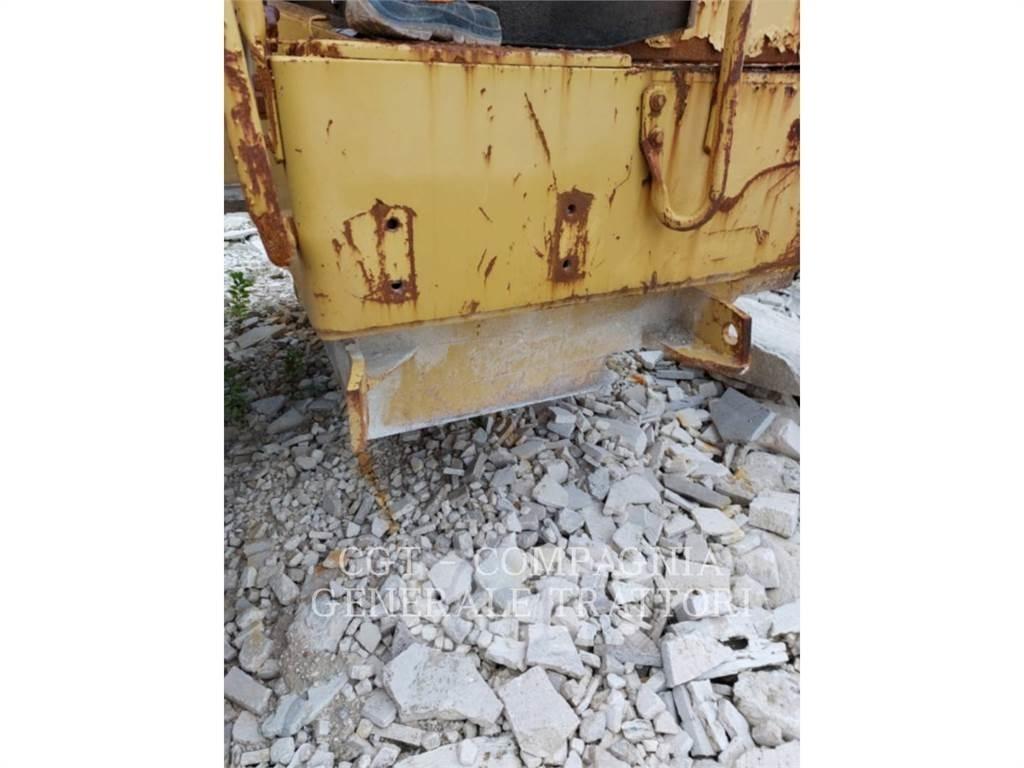CAT 988 Колесни товарачи