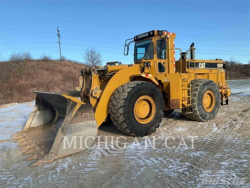 CAT 988F Колесни товарачи