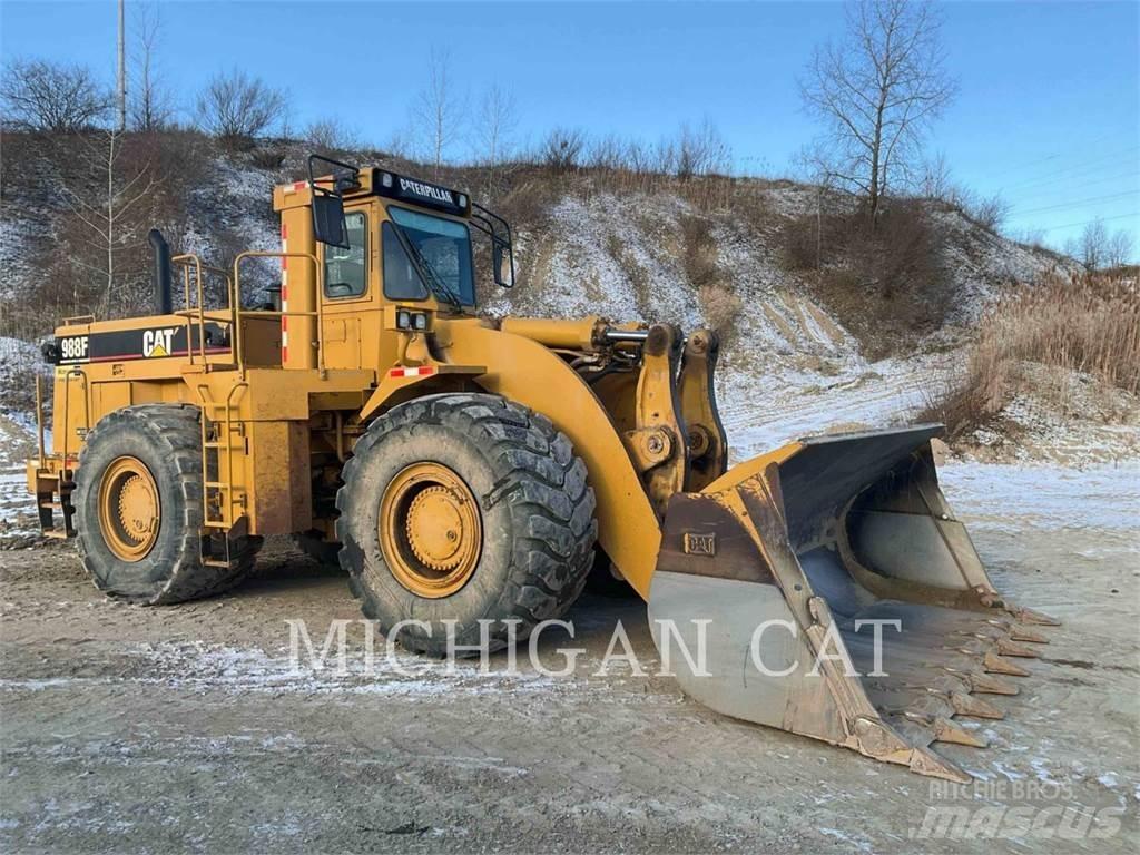 CAT 988F Колесни товарачи