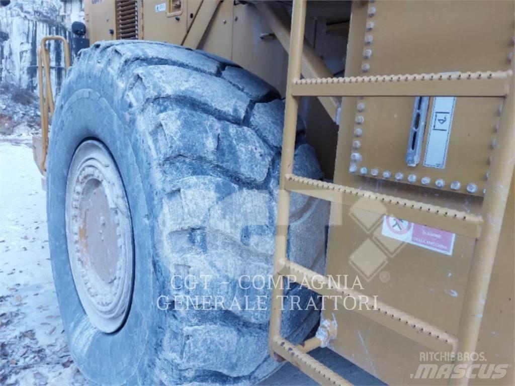 CAT 988H Колесни товарачи
