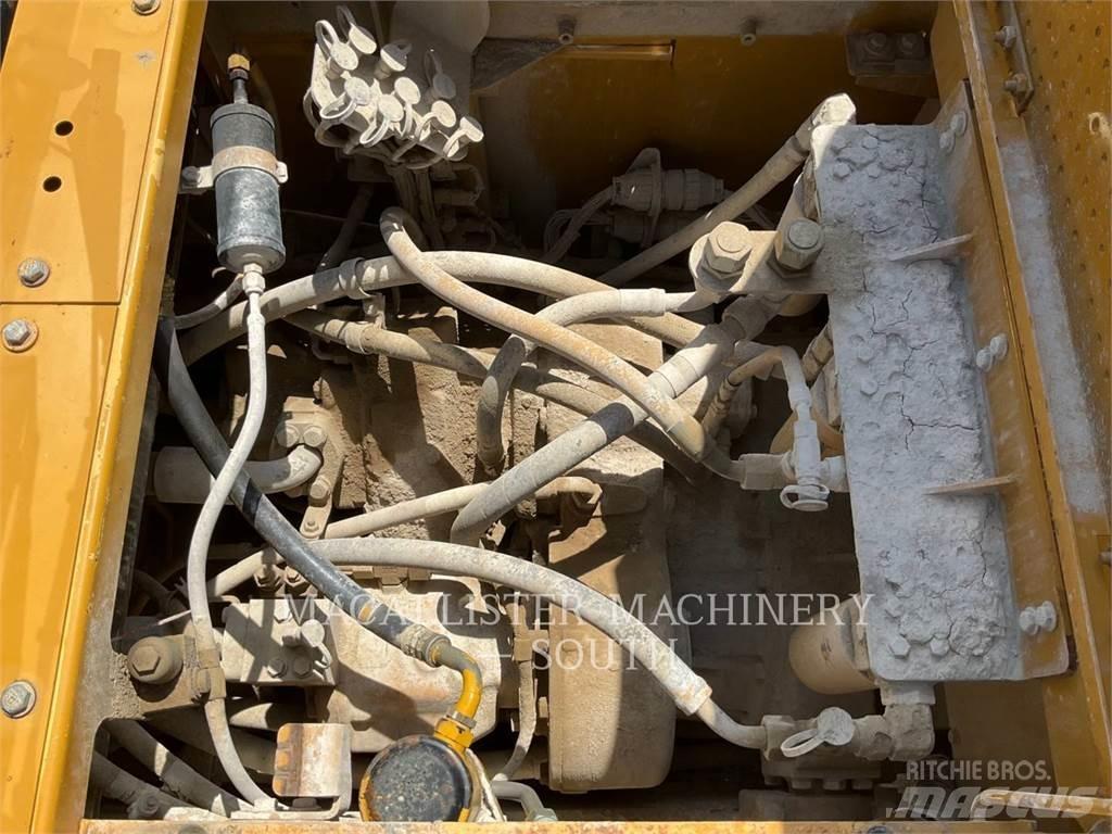 CAT 988H Колесни товарачи
