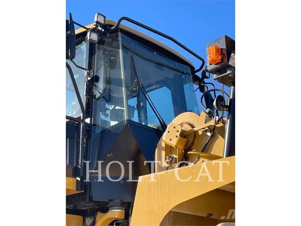 CAT 988K Колесни товарачи